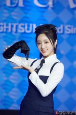 Hina (21-10-13) Light A Wish Showcase Pictorial (04).jpg (658 KB) "Light a Wish"