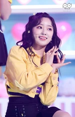 Hina (210613) Vanilla Inkigayo (03).jpg (243 KB) Inkigayo June 13, 2021