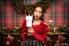 Chowon Lightsum Christmas 2021 Behind The Scenes (3)