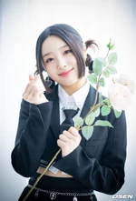 Hina (22.05.26) OSEN pictorial 10.jpg (164 KB) OSEN May 2022