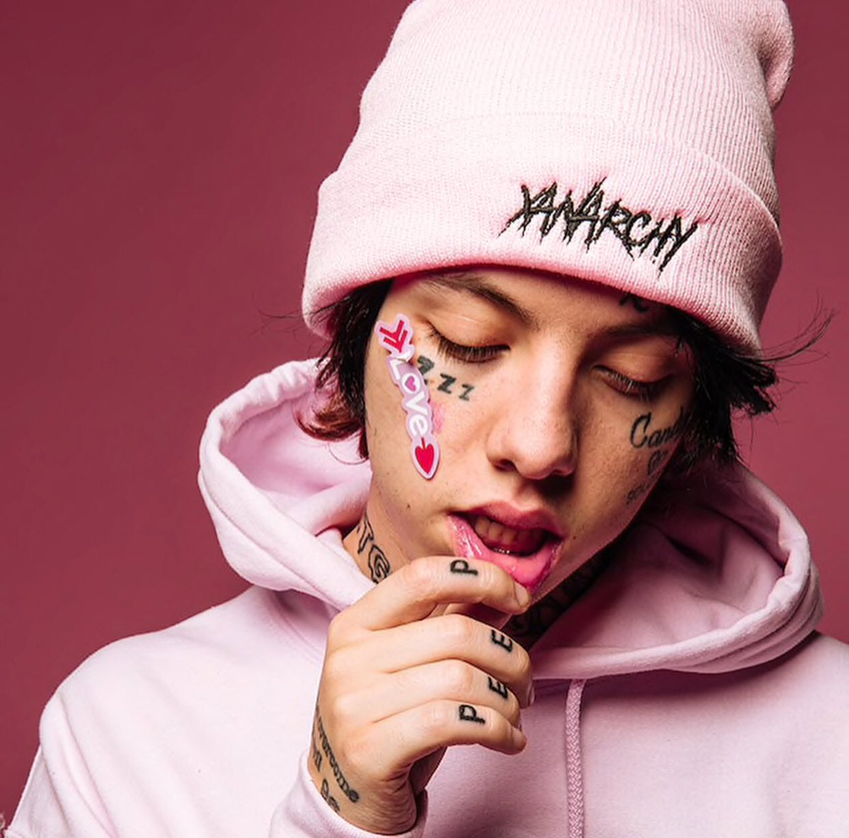 Шайни сколько лет рэпер. Lil xan. Шайни репер. Lil xan рэпер. Шайни рэпер русский.