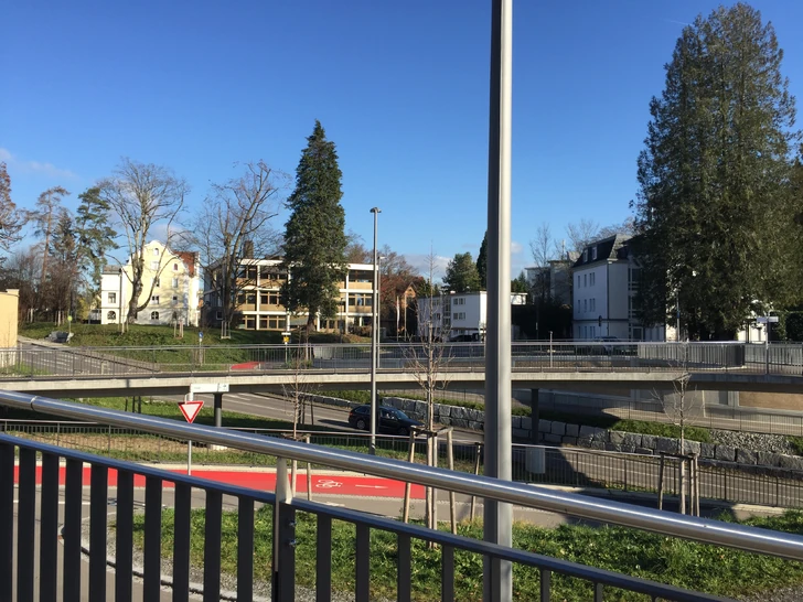 Bahnlinie auf Augenhöhe