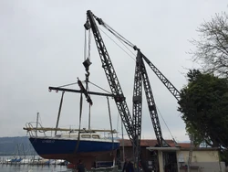 eigentlich ein Museumsstück: der Kran an der  