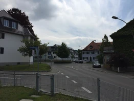 Anstelle einer Kreuzung wieder mal ein Kreisel