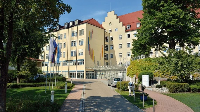  • Haupteingang (Foto: Asklepios-Klinik Lindau)