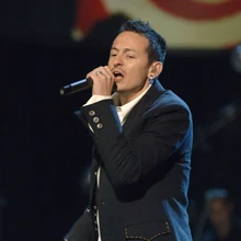 Chester Bennington Linkin Park Wiki Fandom Many fans will best remember the linkin park singer for his relentless as linkin park soared towards mainstream stardom, they continued to build a larger audience based on the strength of their live show. chester bennington linkin park wiki