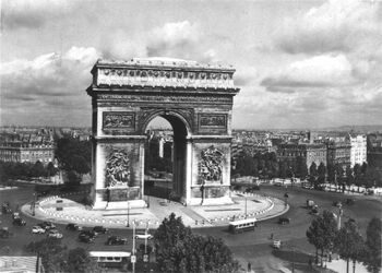 Arc-de-Triomphe-900