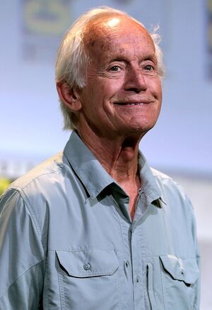 Lance Henrikson