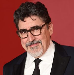 Alfred Molina