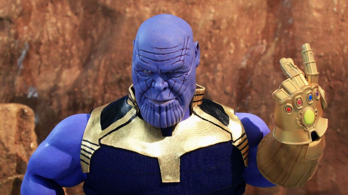 Robot thanos cheap