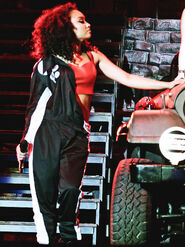 Leigh-Anne-Salute-Tour-little-mix-37096764-375-500