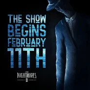 Официальный плакат с Худым человеком к выходу Little Nightmares II: «Шоу начнётся 11 февраля».