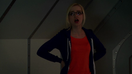 Maddie in the Tunnels (4x05)