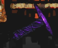 ポータルから出現する紫の棘