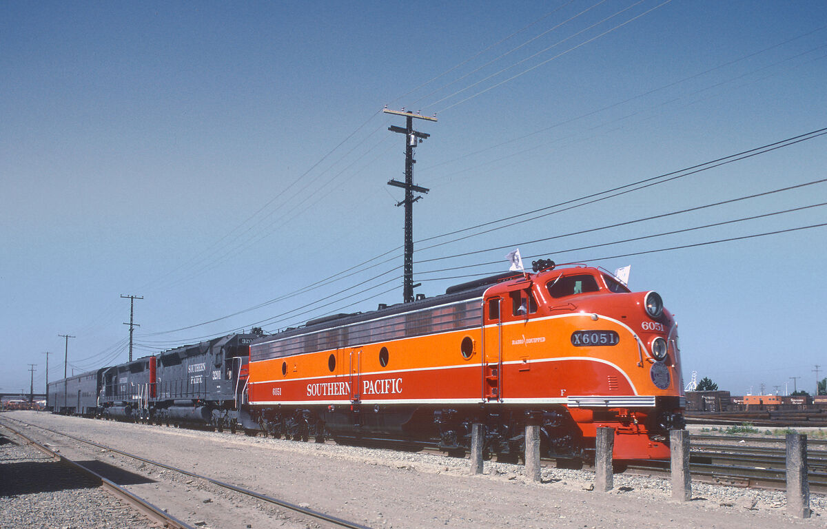 Southern Pacific 6051 - Wikipedia