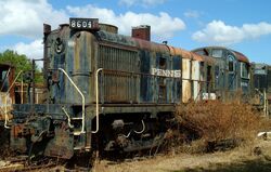 File:DRM; Distant Shot of Metro-North ALCO RS-3M 605.jpg - Wikimedia Commons