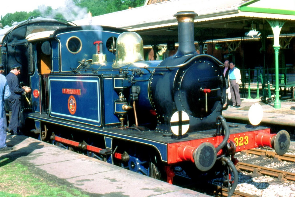 Bluebell！！ Bluebell Railway's new build of an LBSCR H2 class No. 32424