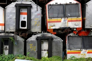Train-junkyard-purwakarta-210869420