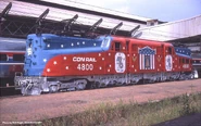 GG1 No. 4800 is painted in patriotic colors in 1976.