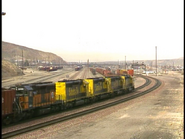 Train 338 arrives at the Eastern end of Barstow Yard.