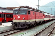 ÖBB 1043.006 with a passenger train at Lienz [de], 1995