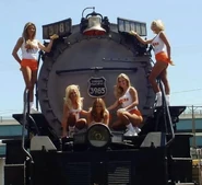 3985 with the Hooter Girls
