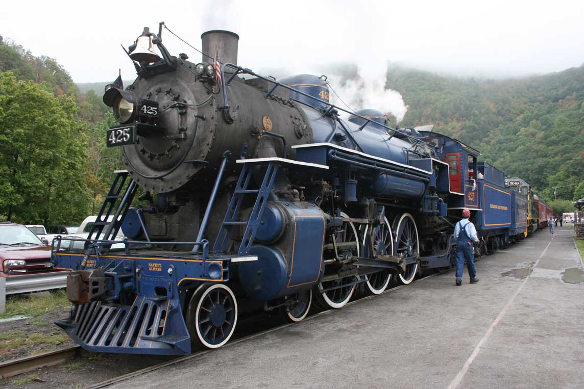 https://static.wikia.nocookie.net/locomotive/images/f/f4/Steam425jimthorpe090608-2.jpg/revision/latest?cb=20131229232933