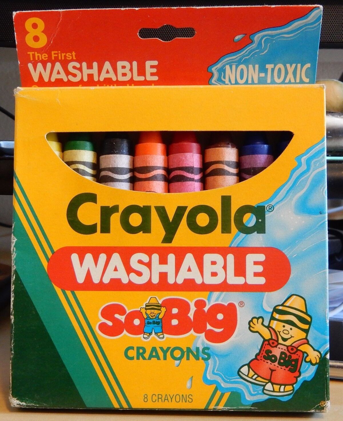 Vintage Crayola Jumbo Crayons 8 Large with original box, Made in