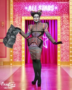 OnyxUnleashedDRESAS1EntranceLook