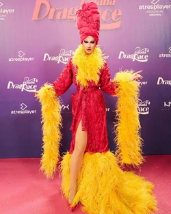 PititaDRES4RedCarpetLook