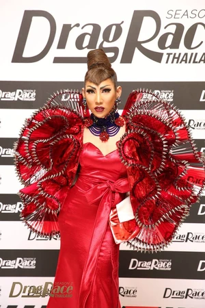 AnnéeMaywongDRT2PressWeekLook
