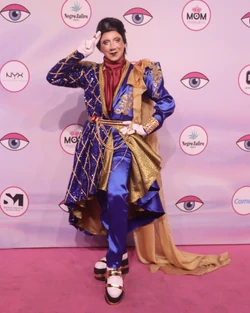MemoReyriLMD5PinkCarpetLook