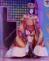 Look no emitido de 'La Más Imperial' (reveal)