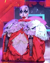 La Más Panzuda Look