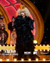 EvaLeQueenGAS1E5LipsyncLook