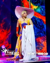 Look de 'Art Attack Extravaganza'