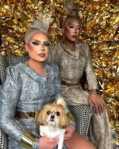 Look no emitido de 'Drag Family Resemblance' – con Who're Yew
