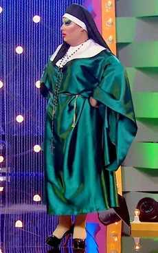 EstrellaXtravaganzaRusicalLook