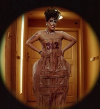 Look de 'La Noche de las Mil Selenas'