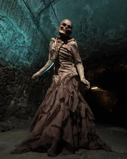 VermelhaNoirSupernaturalLook