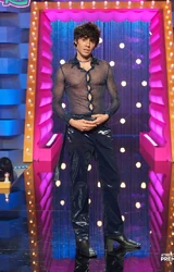JavierAmbrossiE8S2Look.jpg (145 kB) Look del episodio 8