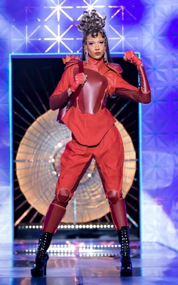 TiaKofiLadyPrinceCharmingLook