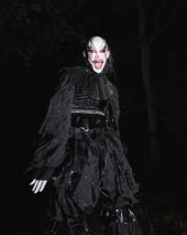 LéLéCocoonFutureMeLook.jpg (178 kB) Look no emitido de 'Future Me'