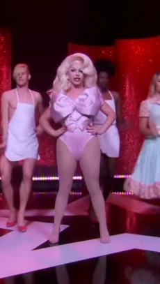 MizCrackerClapBackLook2