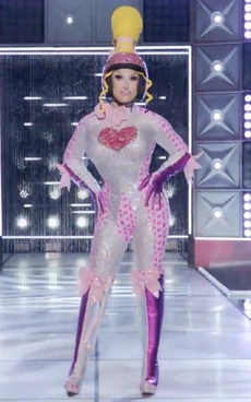 LooseyLaDucaStartYourEnginesLook