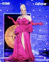 Look de 'Epic Eleganza'