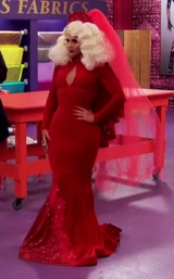 FarrahAS4ComebackLook.jpg (110 KB) Re-Entrance Look