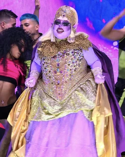 Alexis3XLLMD5LipsyncLook