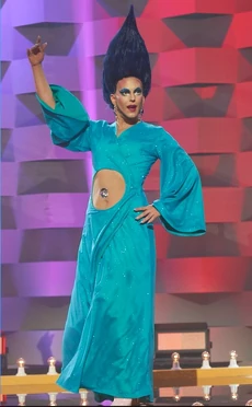 VeneditaTwoLooksOneLook2