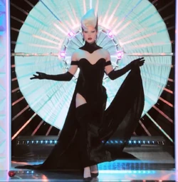 GothyKendollShevilQueenLook